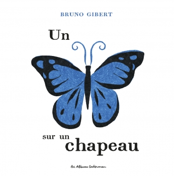 Un papillon sur un chapeau